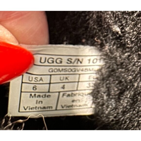 UGG Mini Bailey Bow II Boots Suede Sheepskin 1016501 Black Size 6 - Picture 7 of 7